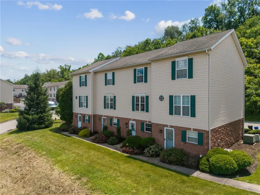 404 Silvis Way, Greensburg, PA 15601 - #3