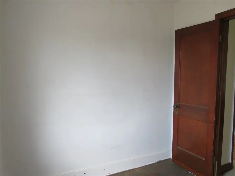 127 Maple St, Rochester, PA 15074 - #2