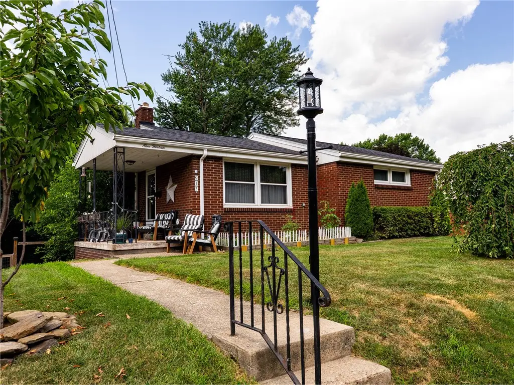 913 4th St, Baden, PA 15005 - #1