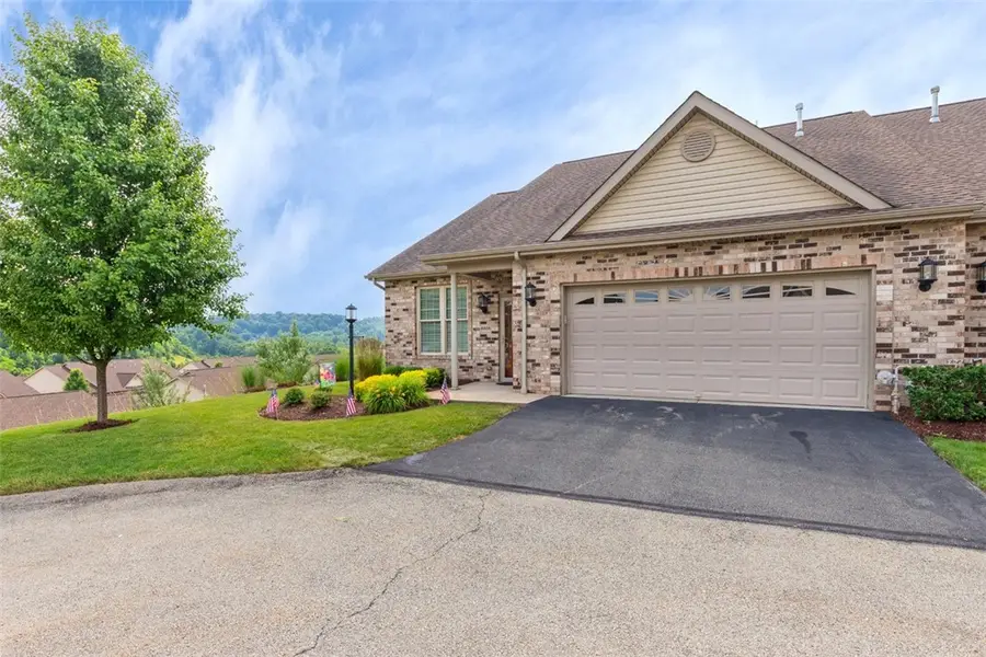 4606 Webber Ln, Murrysville, PA 15668 - #2