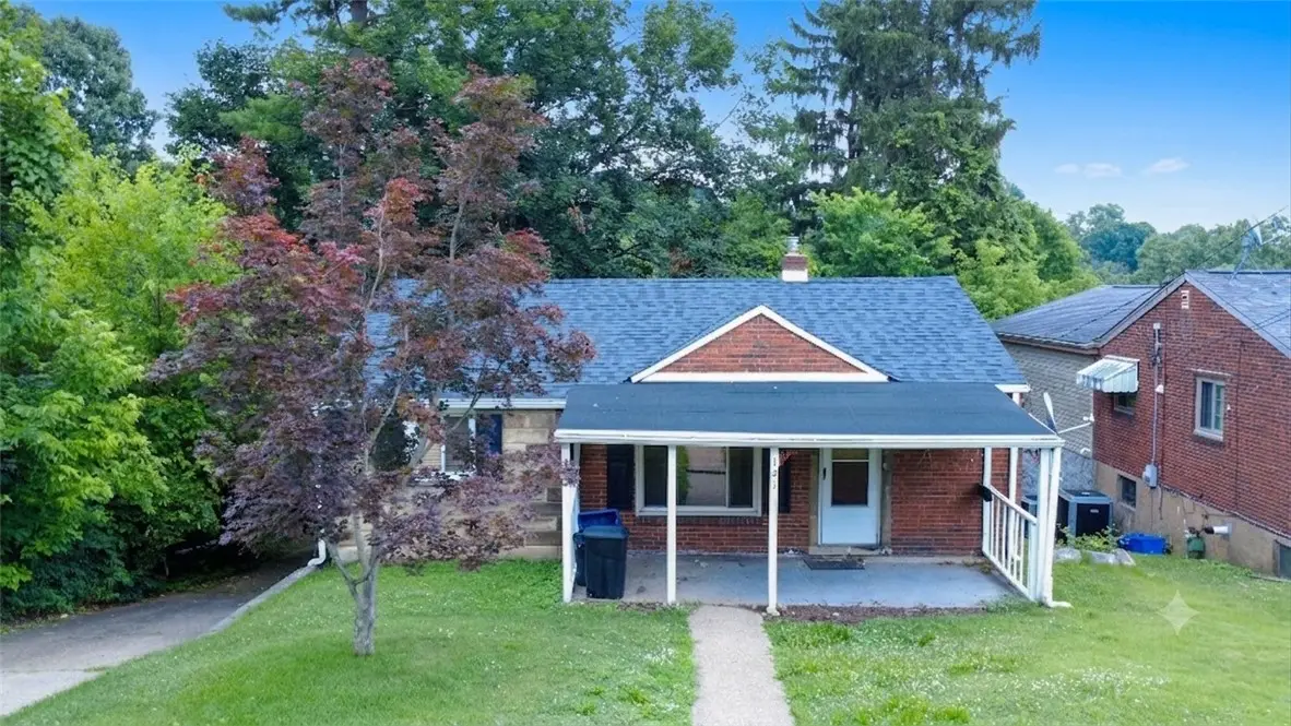 121 Glencoe Drive, West Mifflin, PA 15122 - #1