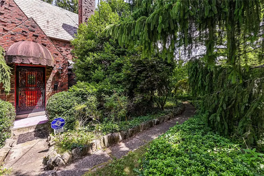 4300 Brownsville Rd, Pittsburgh, PA 15236 - #3
