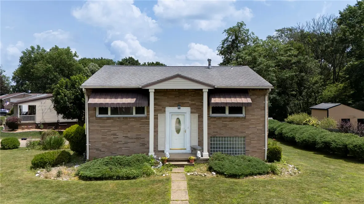 105 Mt. Pleasant Blvd., Irwin, PA 15642 - #1