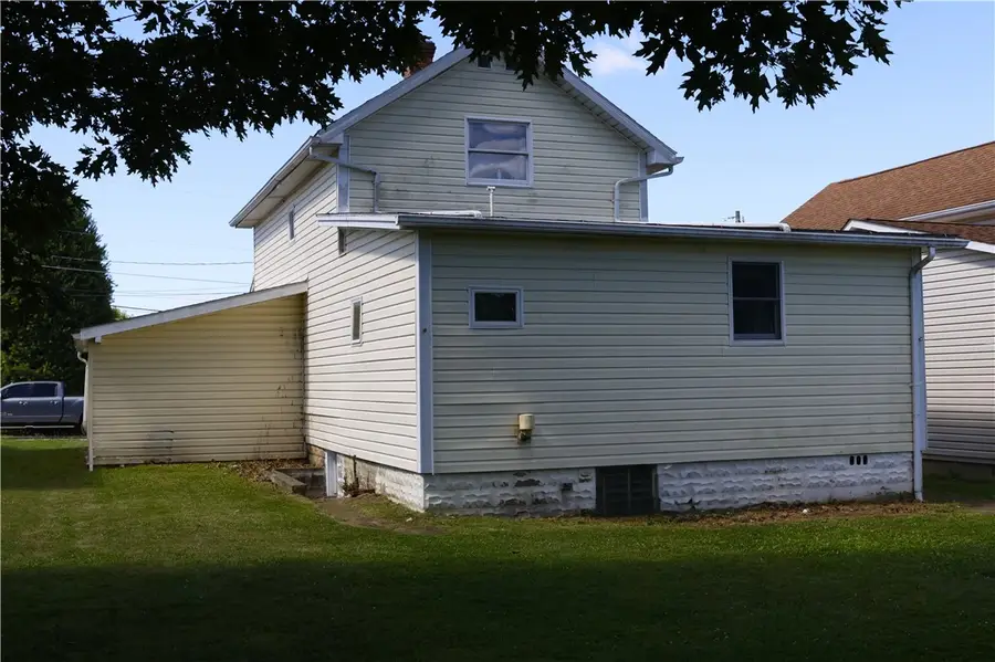 507 Oak St, Richeyville, PA 15358 - #3