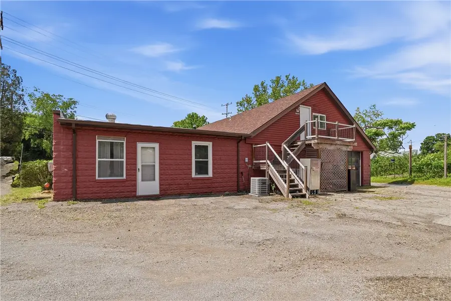 3762 Saxonburg Blvd, Pittsburgh, PA 15238 - #2