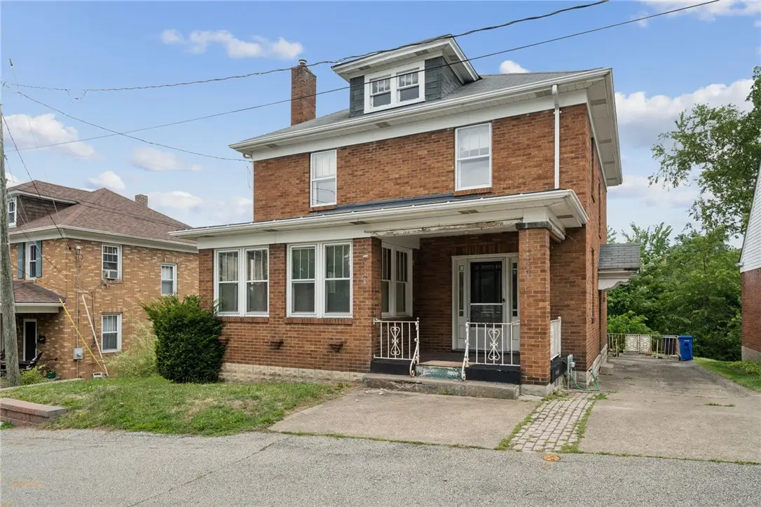 333 Greenwood Pl, Bridgeville, PA 15017 - #1