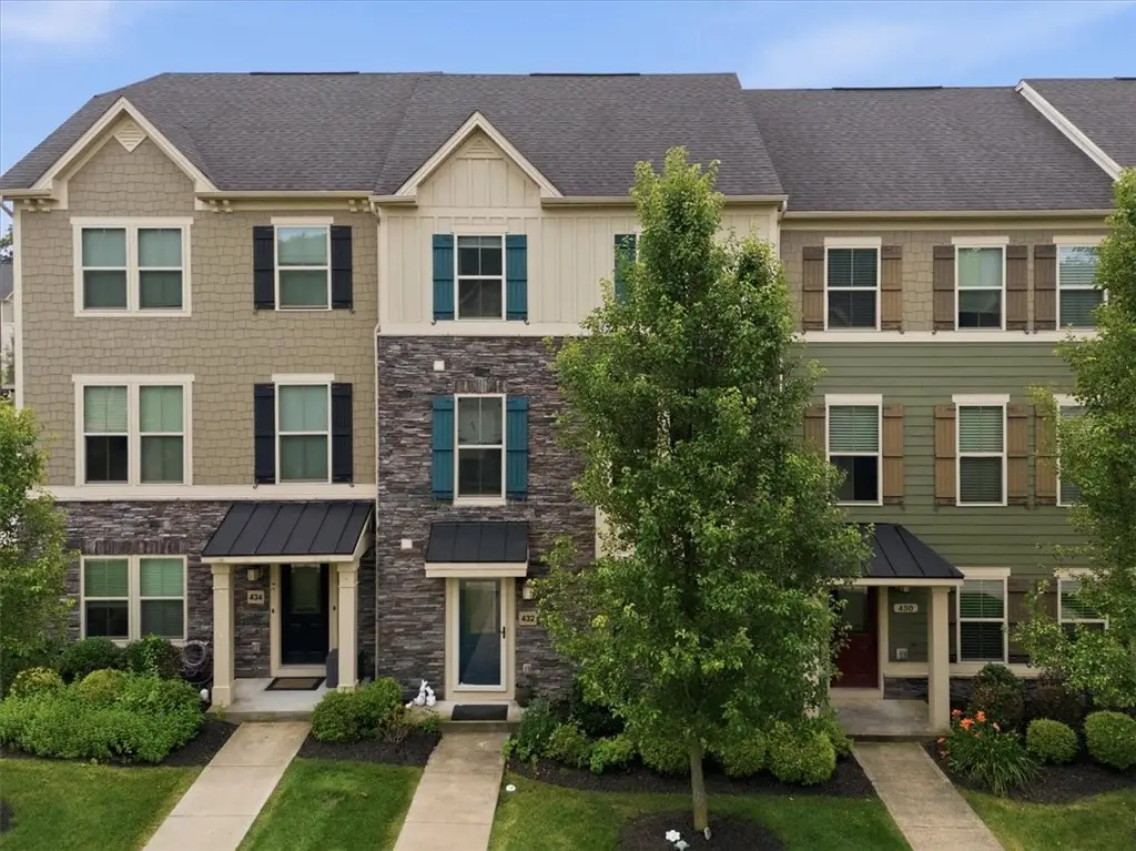 432 Fairmont Dr, Wexford, PA 15090 - #1
