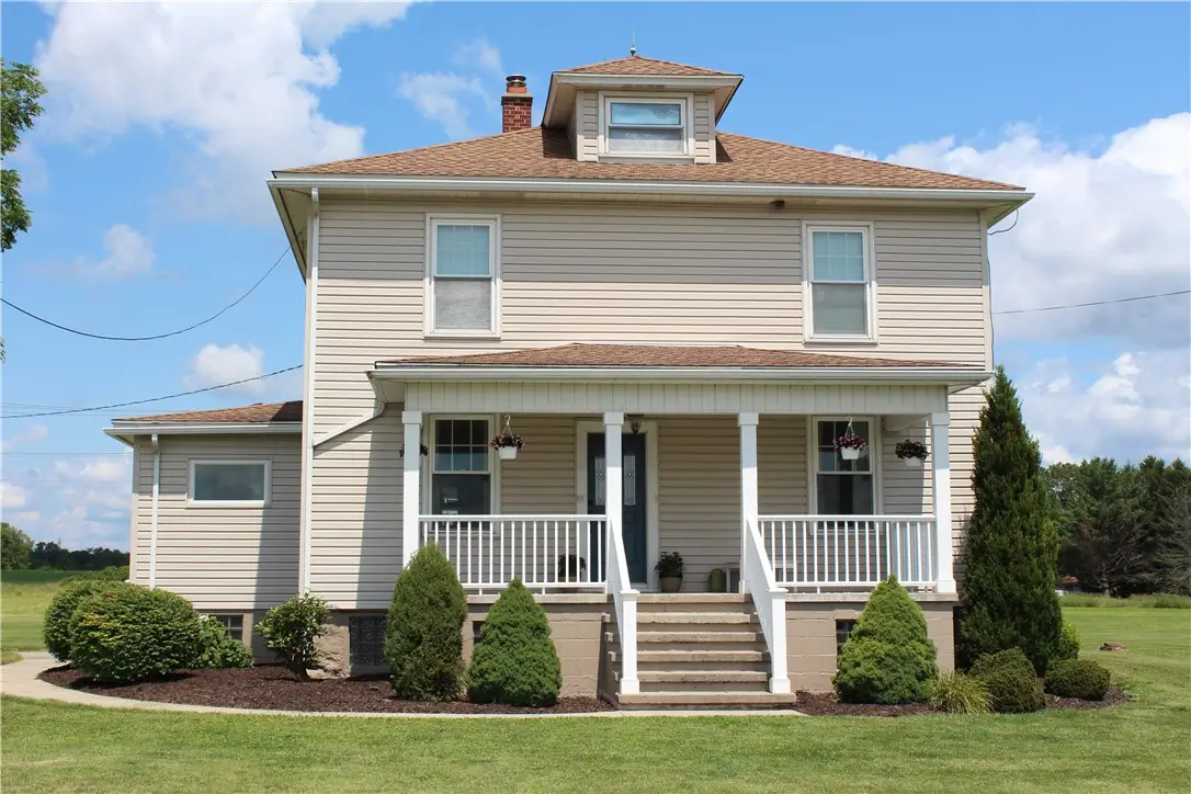 126 Uschak Rd, Derry, PA 15627 - #1
