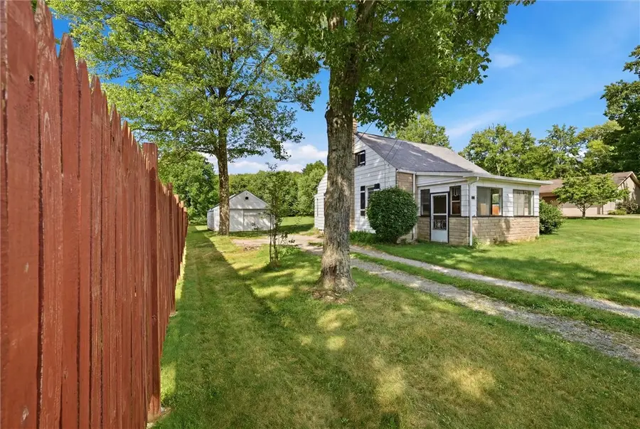 2800 Robertson Rd, Sharpsville, PA 16150 - #2
