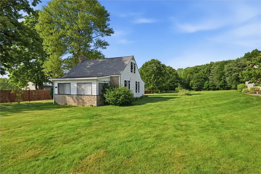 2800 Robertson Rd, Sharpsville, PA 16150 - #3