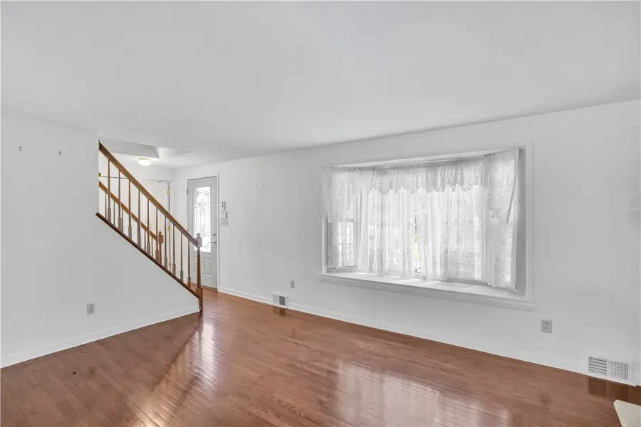 176 Richmore Dr, Verona, PA 15147 - #3