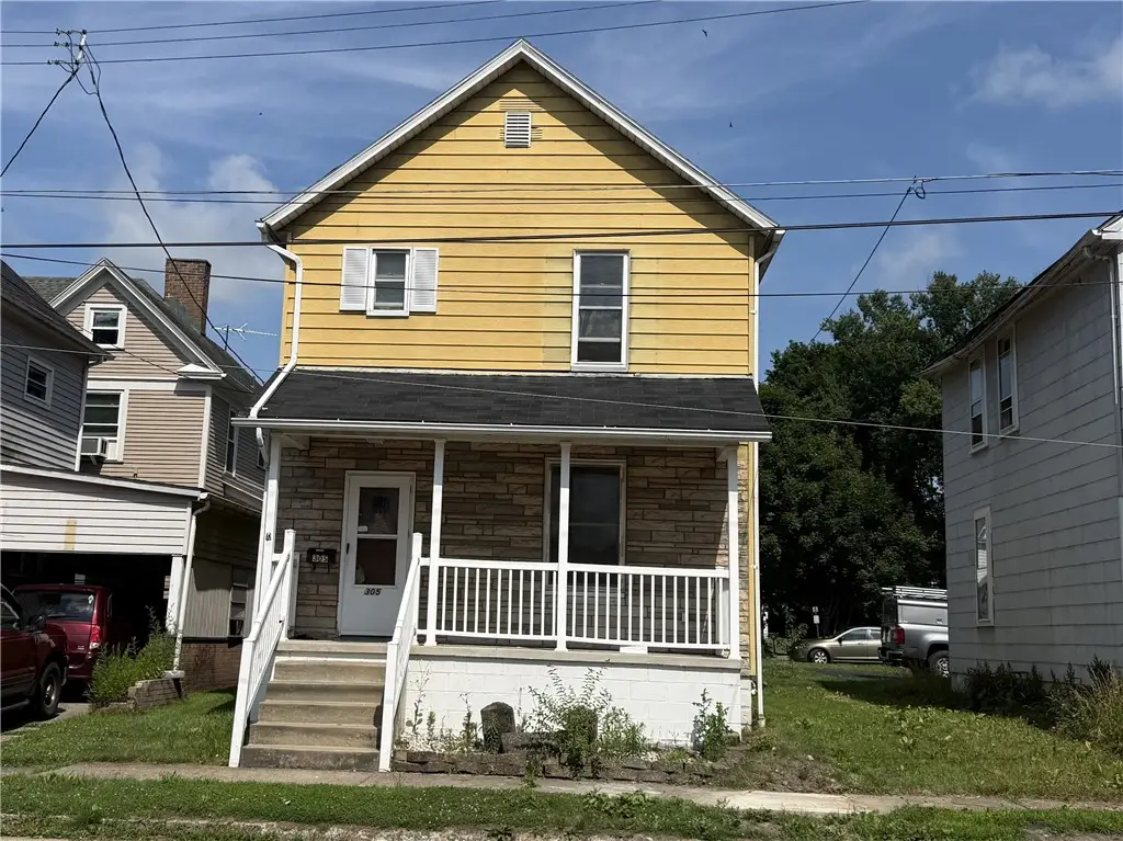 305 N Lafayette St, New Castle, PA 16102 - #1
