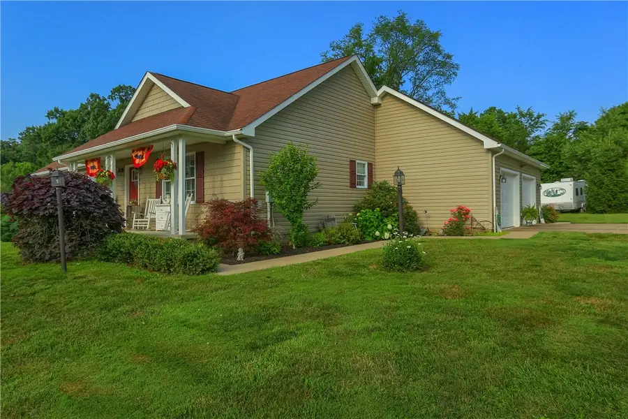 1213 West Dr, Butler, PA 16002 - #2