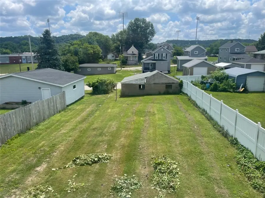 734 Park St, California, PA 15419 - #2