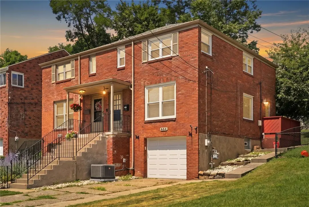 654 Crystal Dr, Pittsburgh, PA 15228 - #1