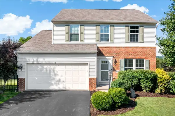4018 Bentwood Dr, Canonsburg, PA 15317