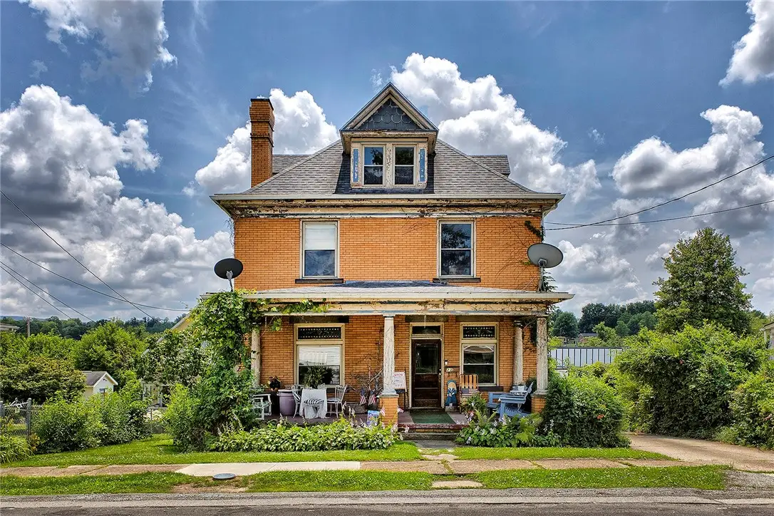 23 W Craig Street, Uniontown, PA 15401 - #1