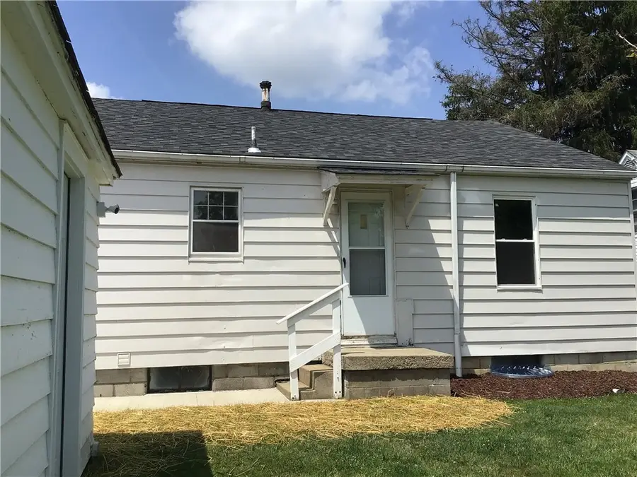 653 Spencer Ave, Sharon, PA 16146 - #3