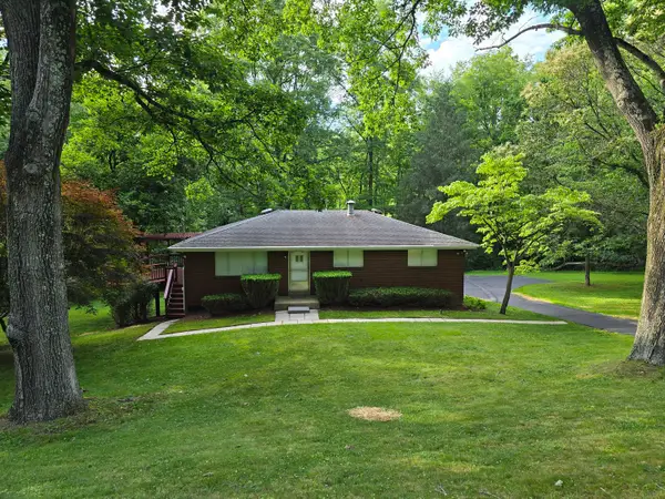 11255 Brokers Lane, Irwin, PA 15642