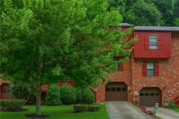 174 Old English Rd, Pittsburgh, PA 15237