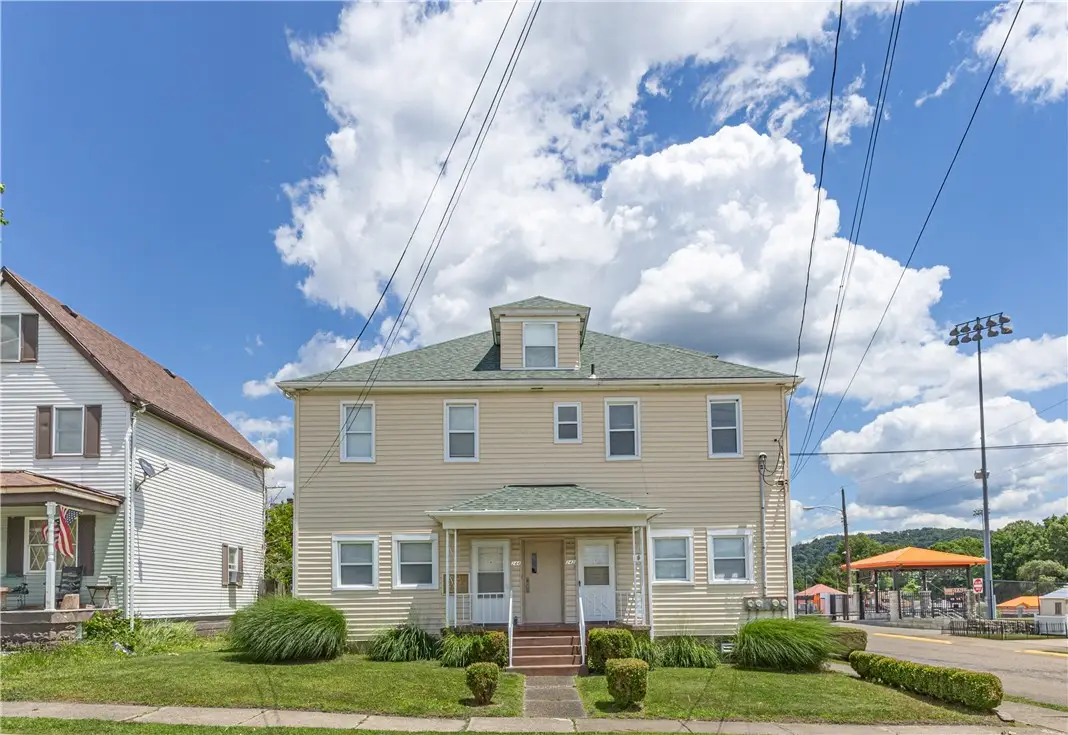 242-244 Center St, Springdale, PA 15144 - #1