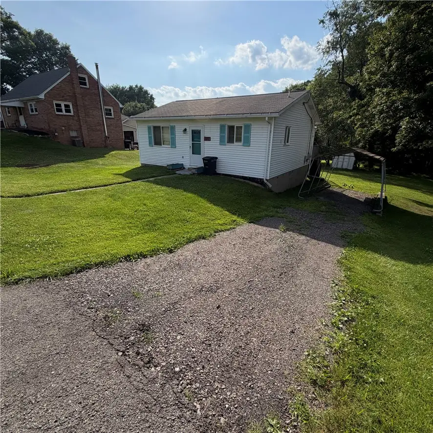 107 James St, Leechburg, PA 15656 - #3