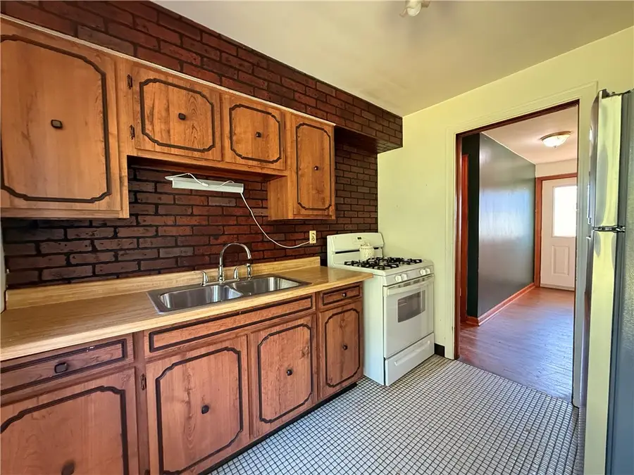 119 Mccelland Drive, Pittsburgh, PA 15238 - #2