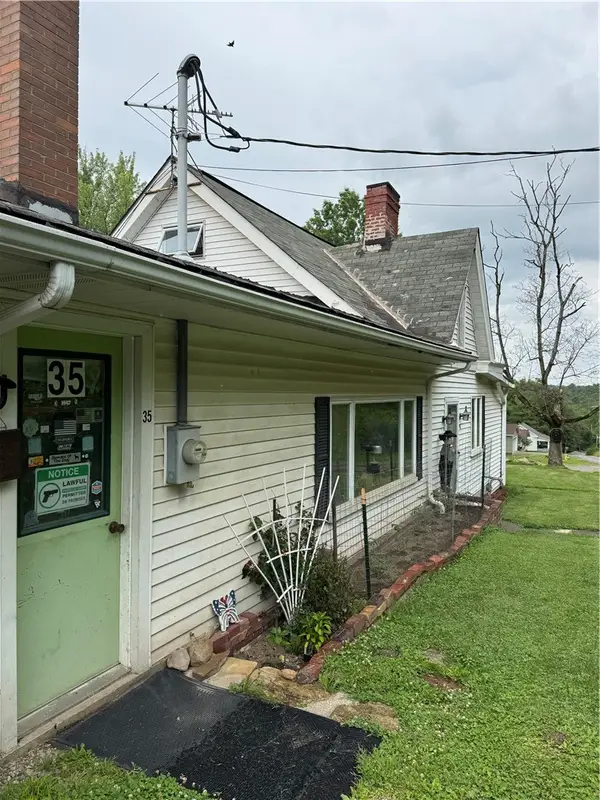 35 Tunnel St, West Alexander, PA 15376