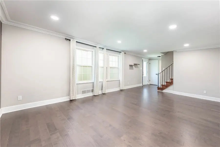 1361 Pesavento Dr, Bridgeville, PA 15017 - #3