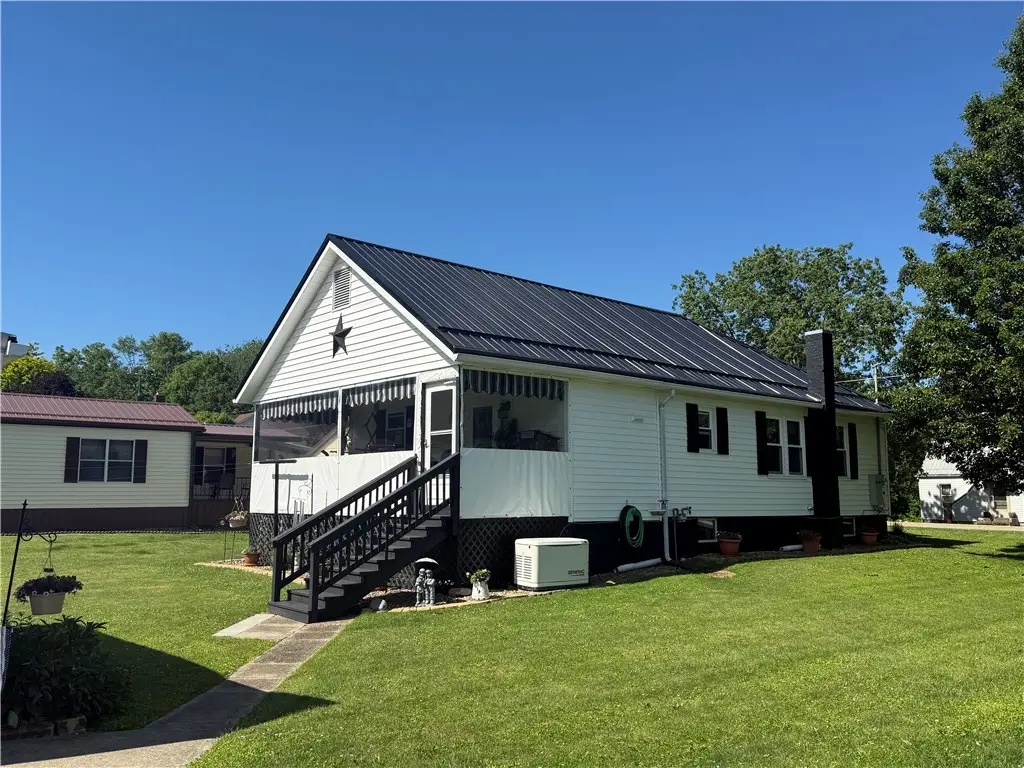 126 Highway Barn Rd, Punxsutawney, PA 15767 - #1
