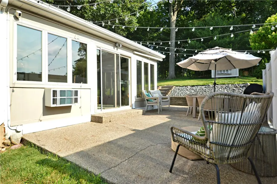 214 Wessex Hills Drive, Carnot Moon, PA 15108 - #3