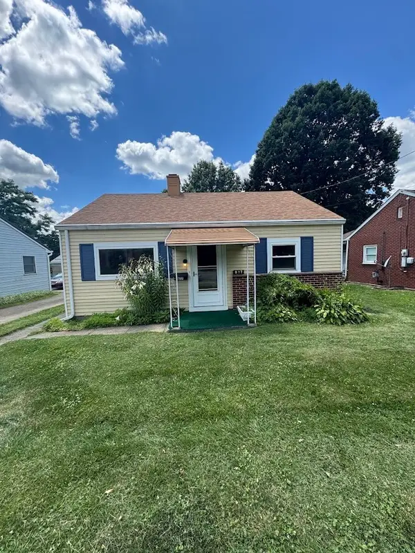 877 Riverview Ave, Baden, PA 15005