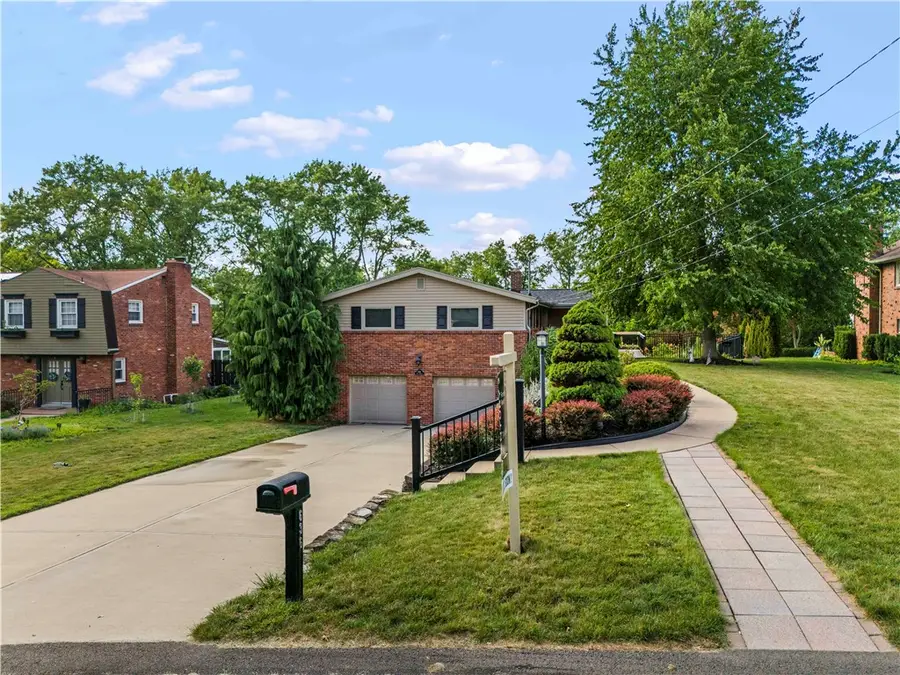 636 Aljo Drive, Pittsburgh, PA 15241 - #3