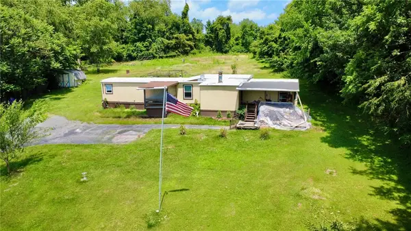 1238 Pinewood Rd, Irwin, PA 15642