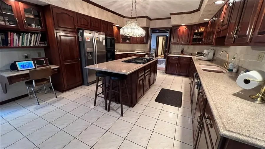 258 Cobblestone Drive, Greensburg, PA 15601 - #2