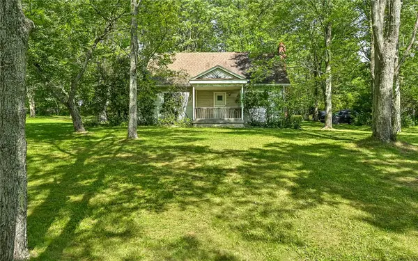 184 Mount Pleasant Rd, Warrendale, PA 15086