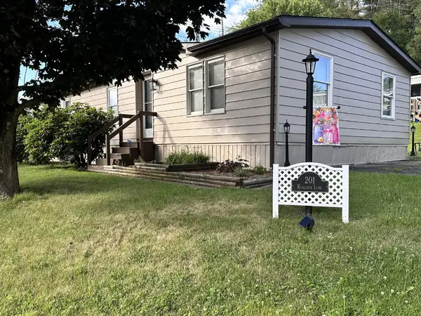 201 Kingston Lane, Indiana, PA 15701