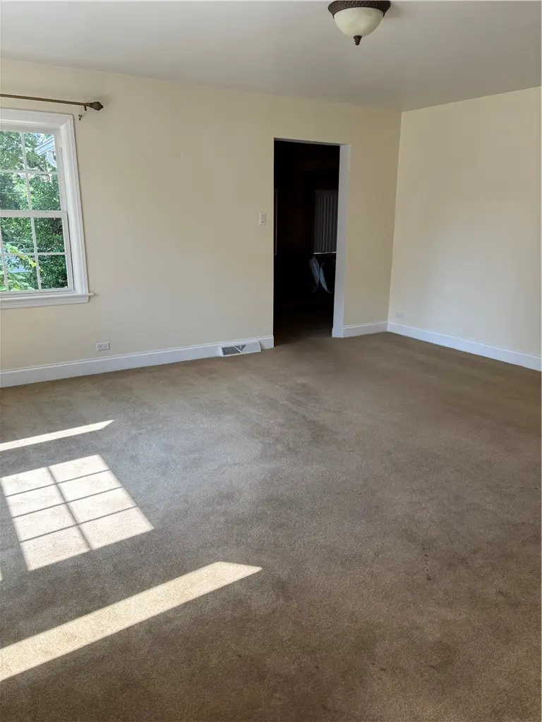 38 Hillcrest Ln, Uniontown, PA 15401 - #3