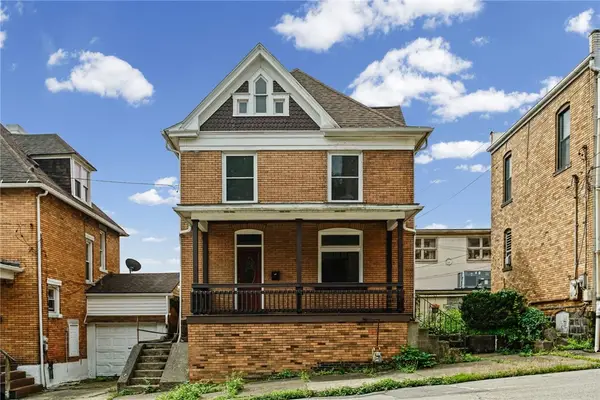 619 9th St, Beaver Falls, PA 15010