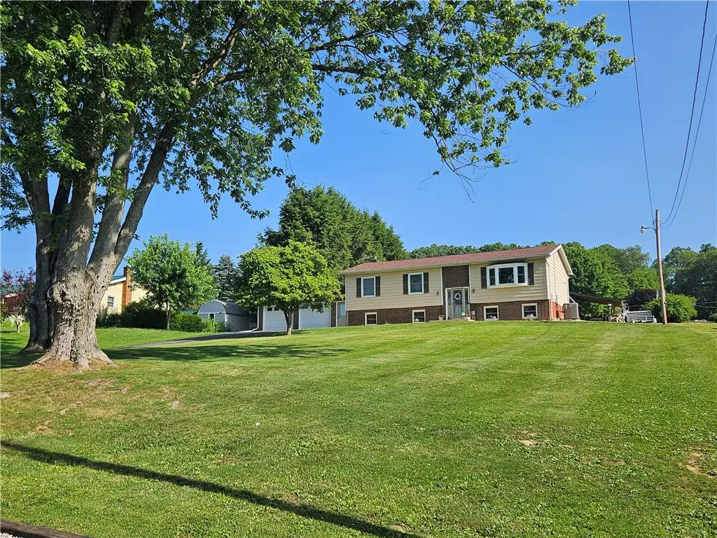 235 Maple Dr, Karns City, PA 16041 - #1