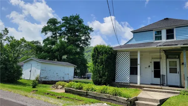 385 Maple Avenue, Hooversville, PA 15936