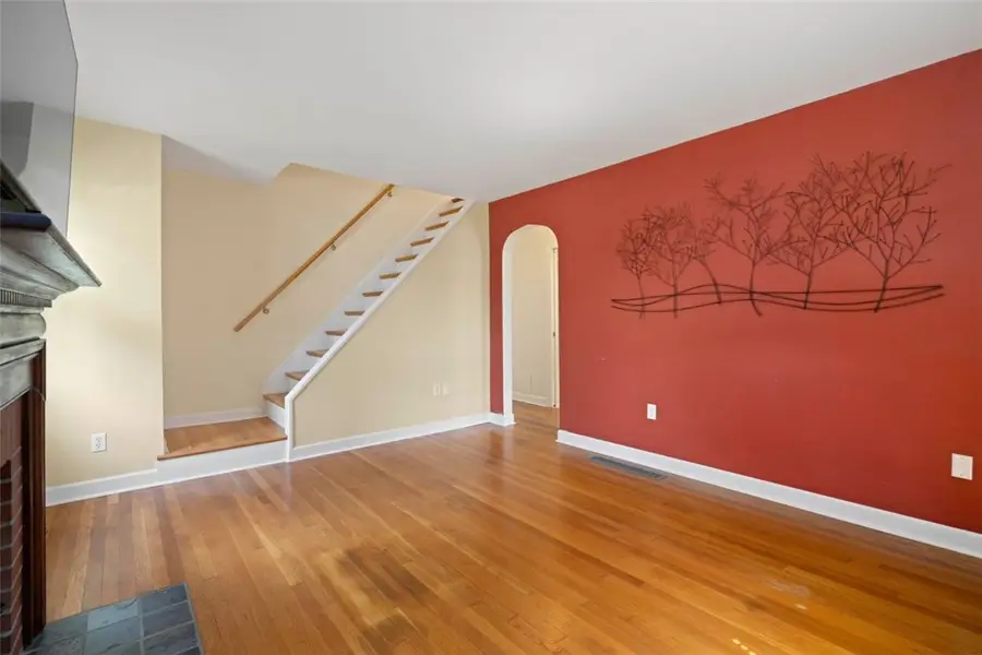617 Lamarido St, Pittsburgh, PA 15226 - #2