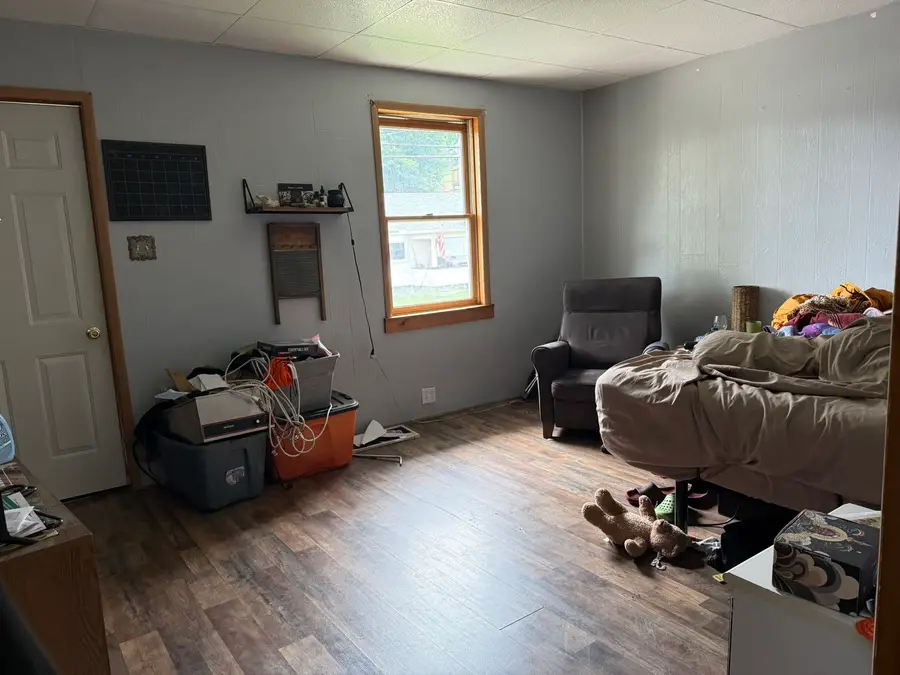 1004 Wallace Street, Vandergrift, PA 15690 - #2