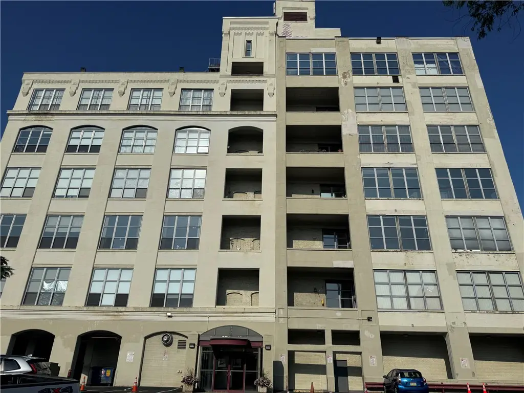 5850 Centre Ave #411, Pittsburgh, PA 15206 - #1