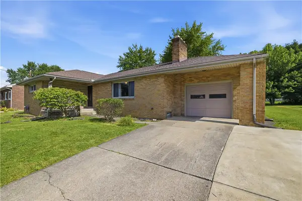 1806 Shady Drive, Farrell, PA 16121