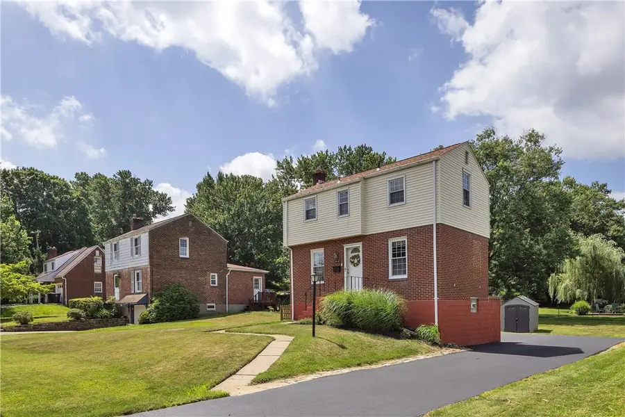 610 Patterson Rd, Bethel Park, PA 15102 - #3