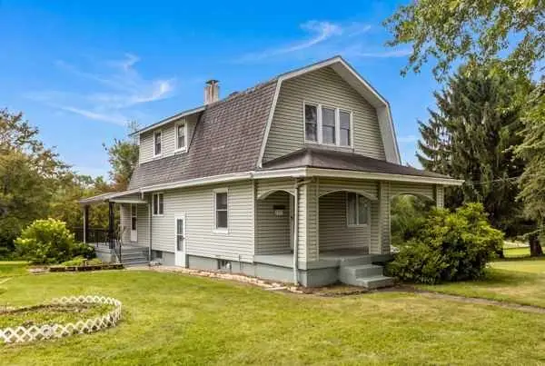 297 Friendship Rd, Beaver Falls, PA 15010 - #2