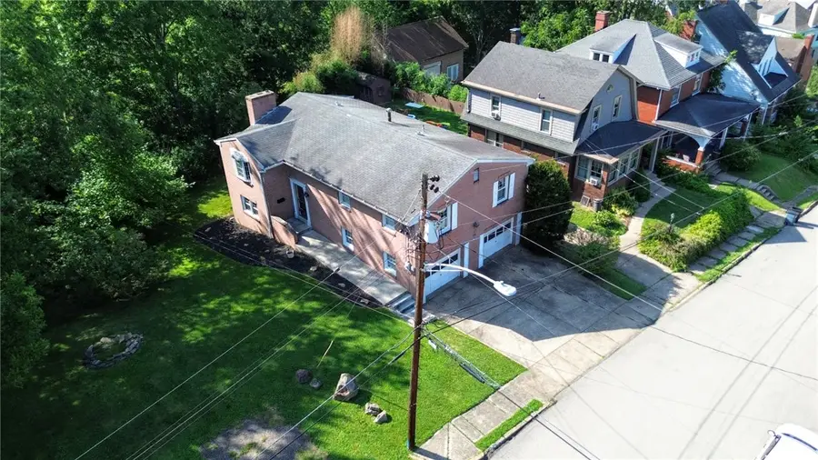 716 Sampson St, Monongahela, PA 15063 - #2