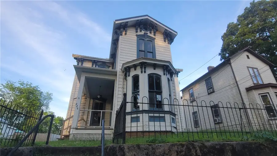 226 N Walnut St, Blairsville, PA 15717 - #2