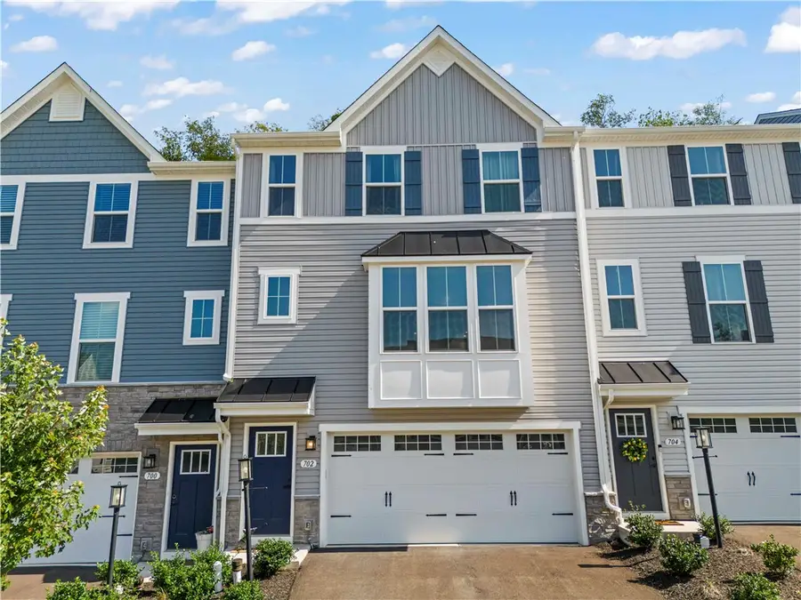702 Greenwood Dr, Canonsburg, PA 15317 - #2